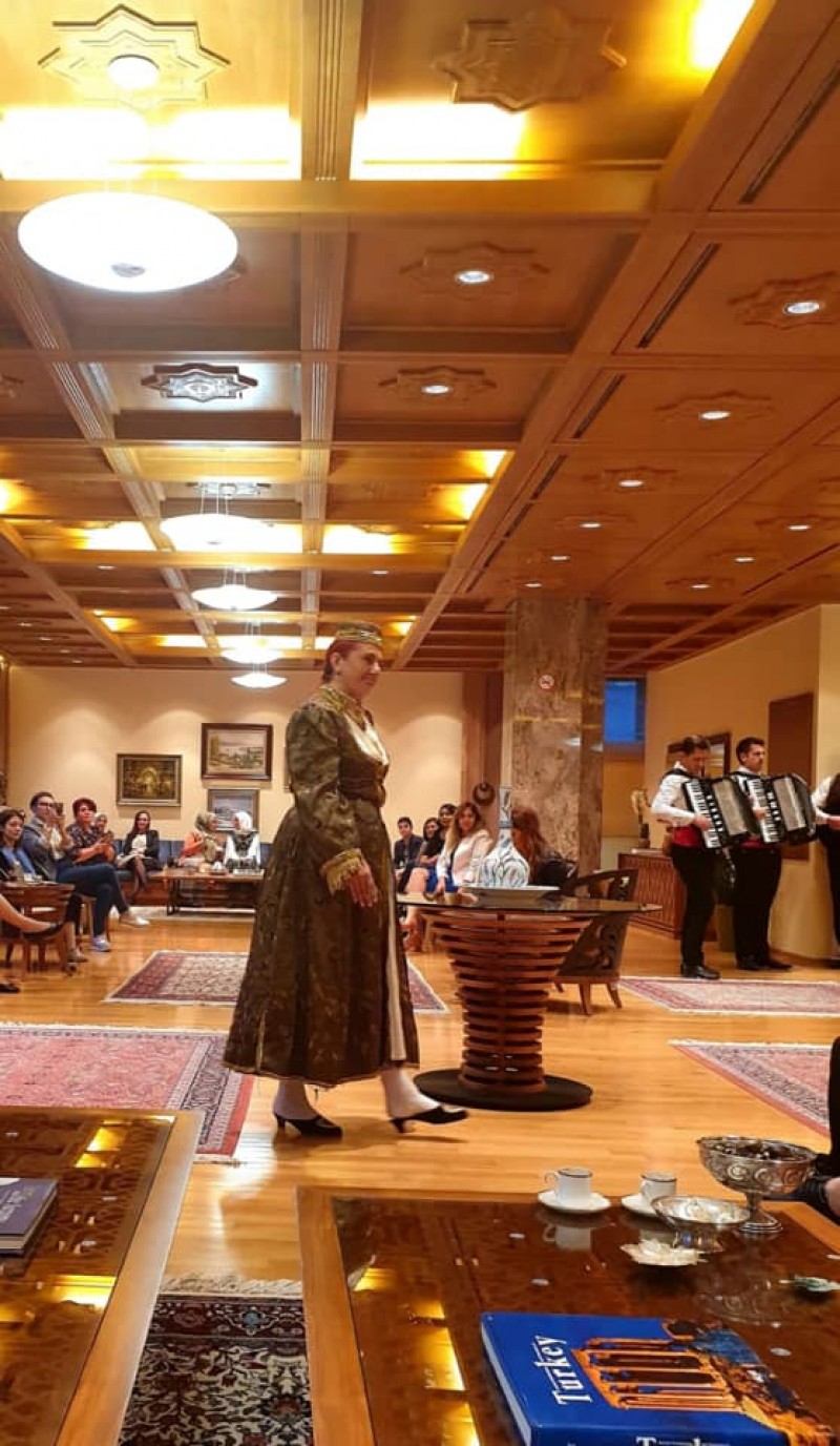 Revija tradicionalne ženske nošnje iz BiH