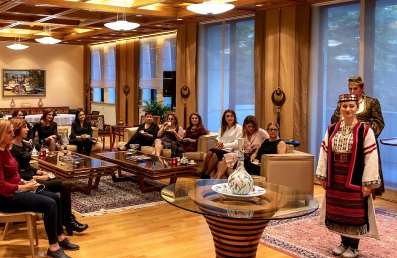 Revija tradicionalne ženske nošnje iz BiH