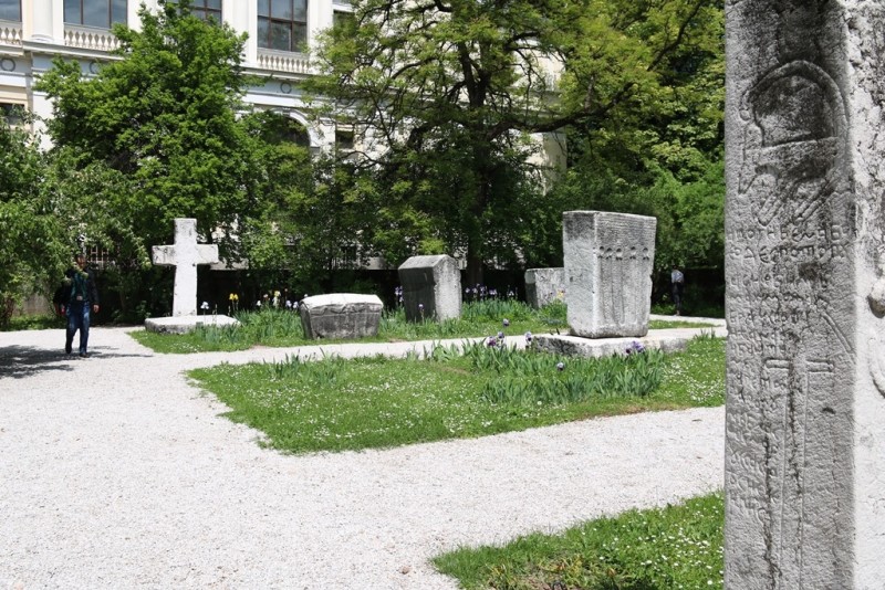 Pjesmo moja, mio razgovore...