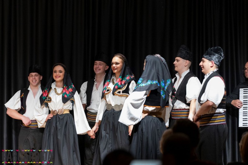 SVE BOJE TRADICIJE