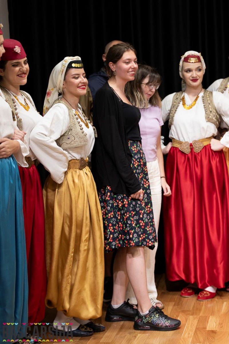 SVE BOJE TRADICIJE